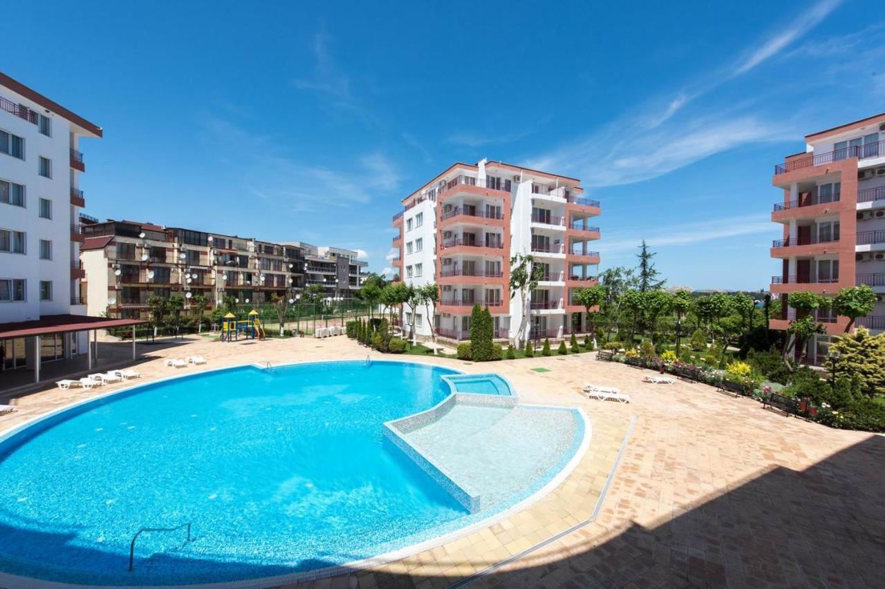 Gt Riviera Fort Beach Apartments Ravda Ngoại thất bức ảnh
