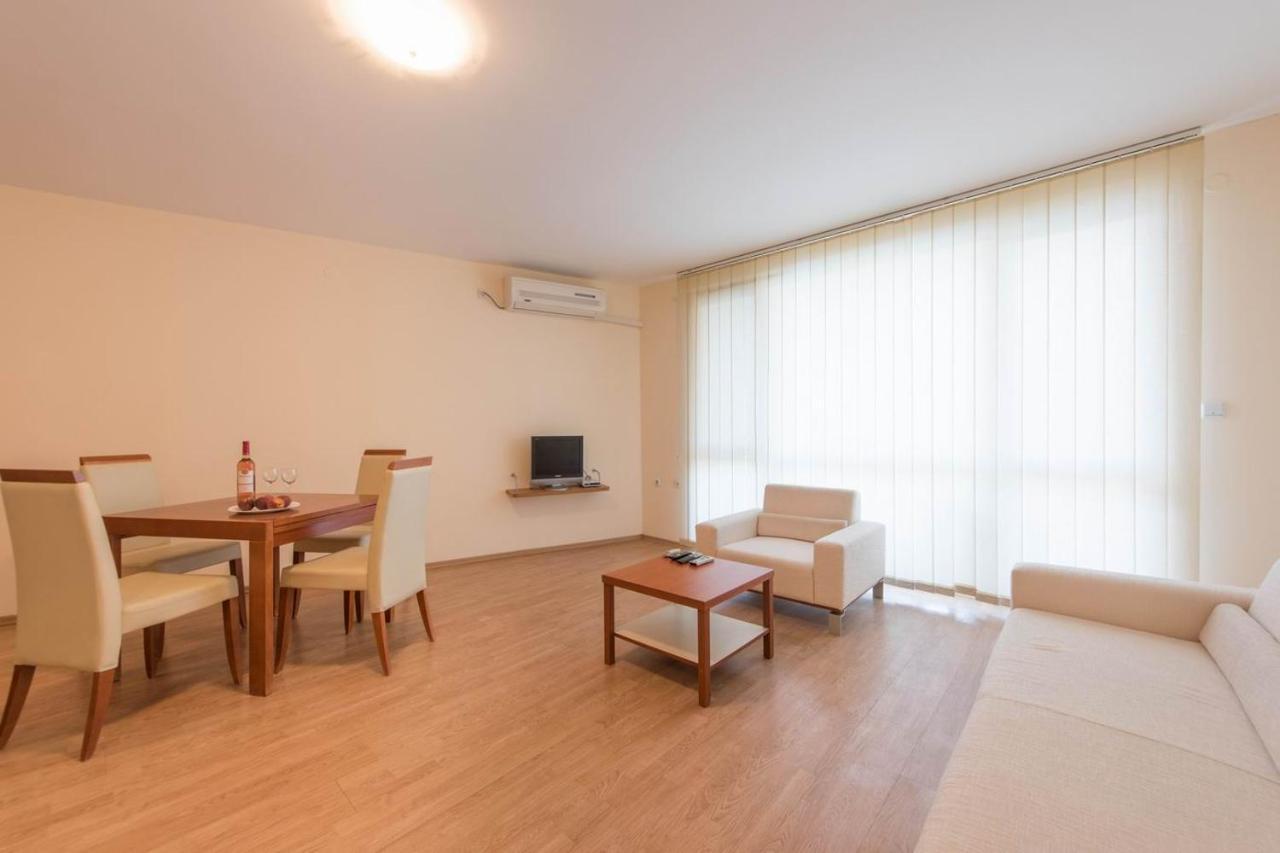 Gt Riviera Fort Beach Apartments Ravda Ngoại thất bức ảnh