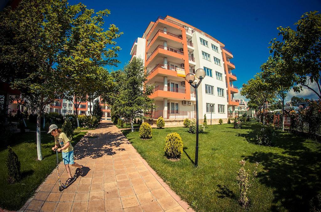 Gt Riviera Fort Beach Apartments Ravda Ngoại thất bức ảnh
