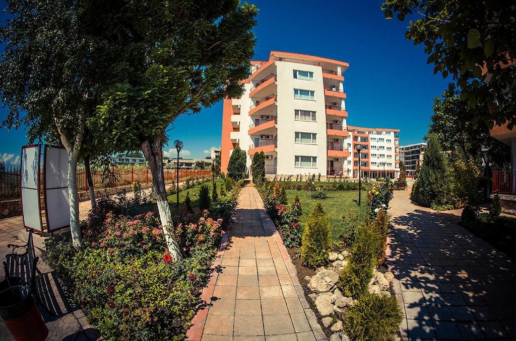 Gt Riviera Fort Beach Apartments Ravda Ngoại thất bức ảnh